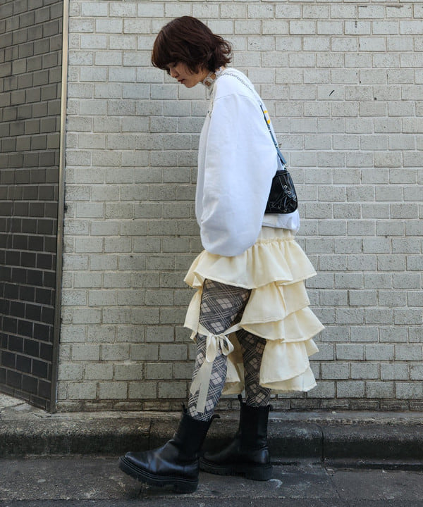 saori KATOさんの「BEAMS WOMEN｜レース アップ ミニ バッグ」を使ったコーディネート