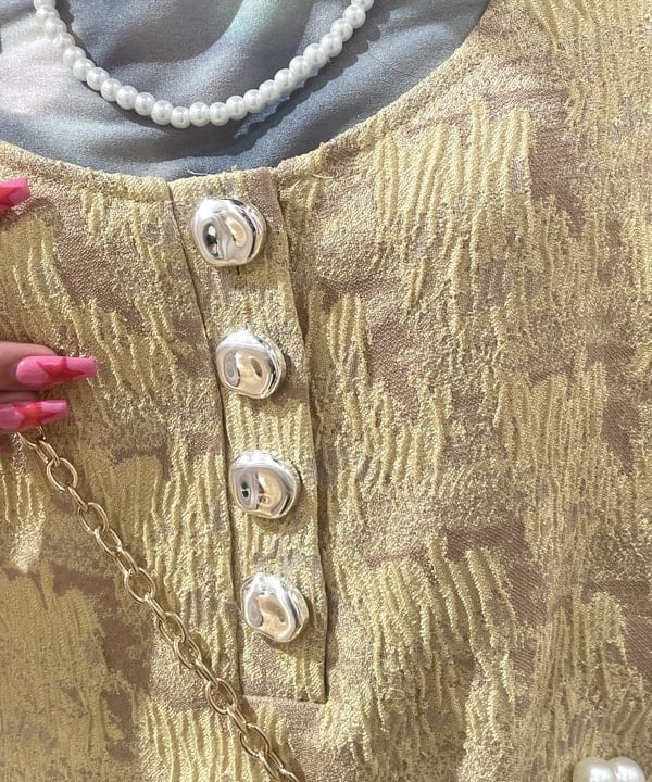二ツ木 瑠夏さんの「BEAMS WOMEN｜blicenscell / Sequin バッグ」を使ったコーディネート