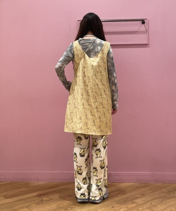 二ツ木 瑠夏さんの「BEAMS WOMEN｜blicenscell / Sequin バッグ」を使ったコーディネート
