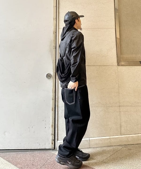 吉田 洸輝さんの「BEAMS WOMEN｜patagonia / フーディニ ジャケット」を使ったコーディネート