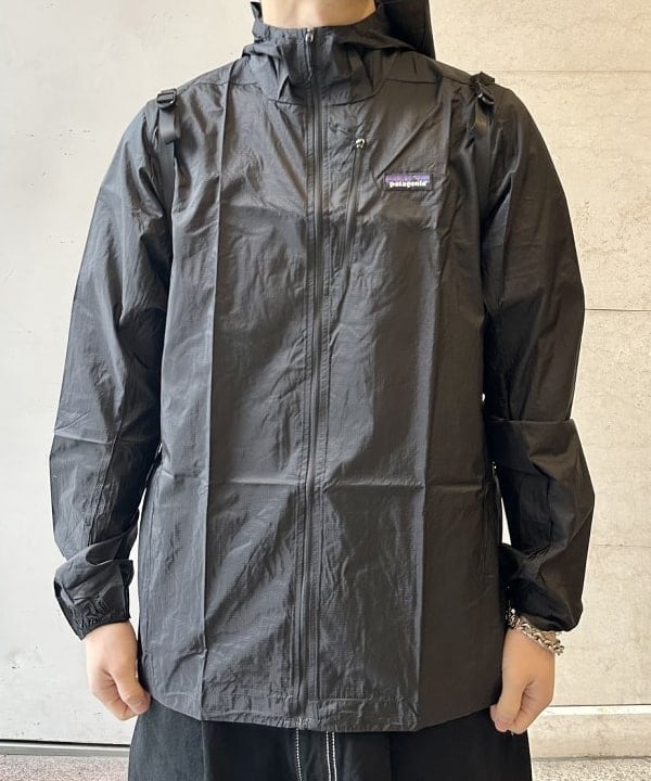 吉田 洸輝さんの「BEAMS WOMEN｜patagonia / フーディニ ジャケット」を使ったコーディネート