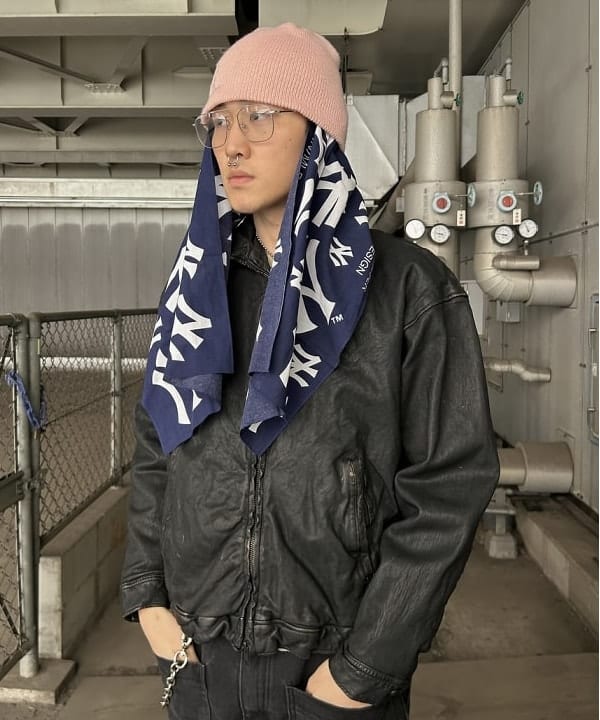 タマイユウトさんの「BEAMS WOMEN｜ユーズド加工 レザージップブルゾン」を使ったコーディネート