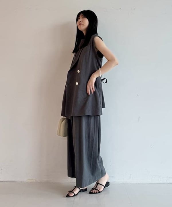 山田 千遥さんの「BEAMS WOMEN｜ポインテッド ヌードサンダル .M」を使ったコーディネート