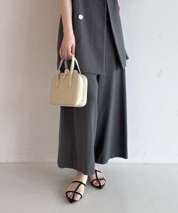 山田 千遥さんの「BEAMS WOMEN｜ポインテッド ヌードサンダル .M」を使ったコーディネート