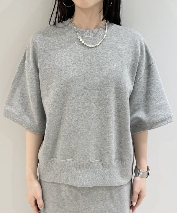 高木 菜央さんの「BEAMS WOMEN｜【別注】SLOANE / コットン 裏毛 スカート」を使ったコーディネート