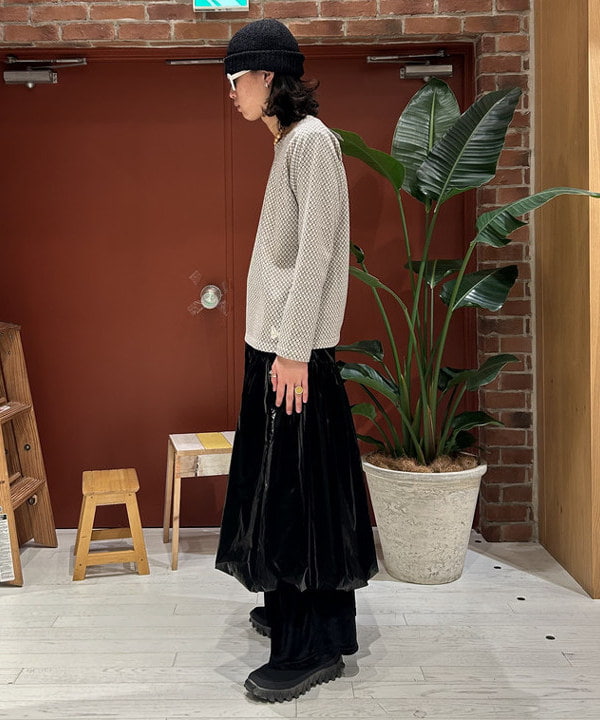 shimaさんの「BEAMS WOMEN｜グロッシー バルーン スカート」を使ったコーディネート