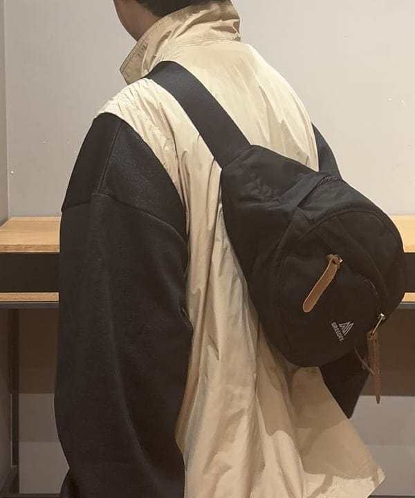 三宅 康平さんの「BEAMS WOMEN｜GREGORY / テールメイトS」を使ったコーディネート