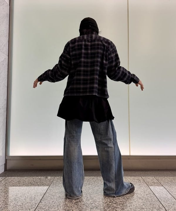 配島 孝明さんの「BEAMS WOMEN｜ショートチェックシャツ」を使ったコーディネート