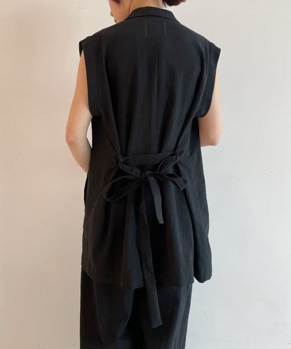 SAKAIさんの「BEAMS WOMEN｜VIOLAd&rsquo;ORO / ラフィア調 クロア バッグ」を使ったコーディネート