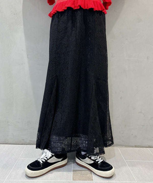 りかちょび/岸本梨佳さんの「BEAMS WOMEN｜リブ フリル ヘム クルーネック ニット」を使ったコーディネート