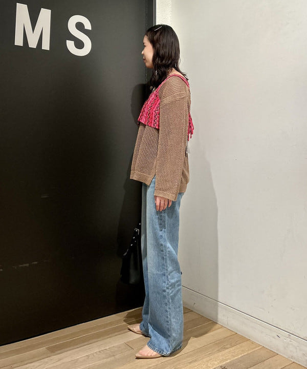 早川 萌子さんの「BEAMS WOMEN｜ギマコットン ロングスリーブ プルオーバー」を使ったコーディネート