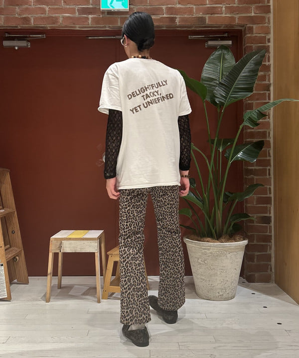 shimaさんの「BEAMS WOMEN｜ストレッチレース クルーネック Tシャツ」を使ったコーディネート