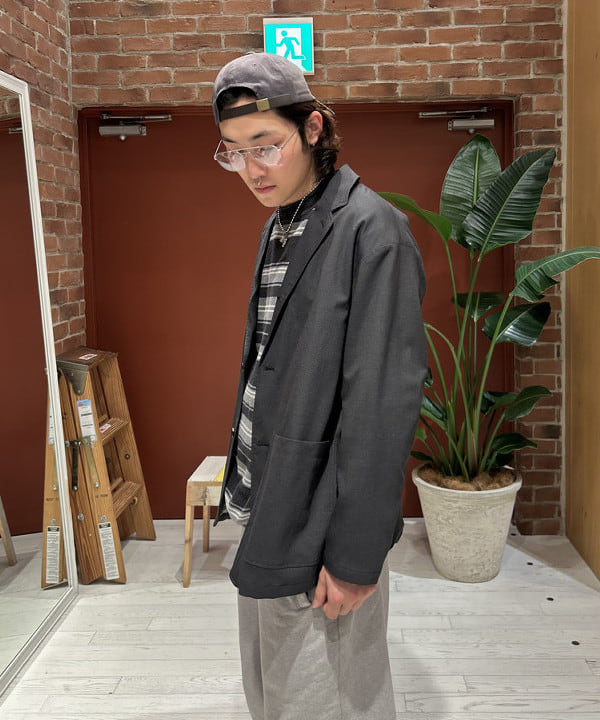 タマイユウトさんの「BEAMS WOMEN｜イージー ジャケット」を使ったコーディネート