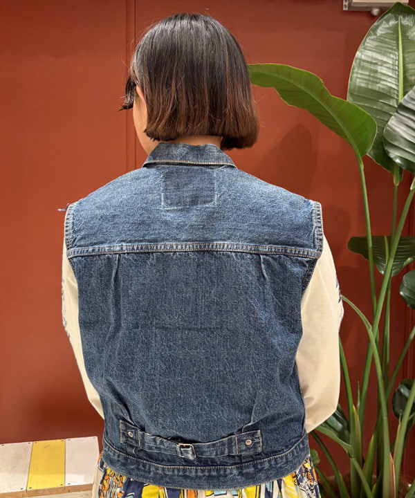ショ〜ジさんの「BEAMS WOMEN｜【別注】orSlow / デニム カットオフ ベスト」を使ったコーディネート