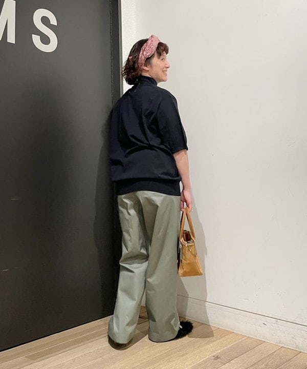 IZUMI MAYUMIさんの「BEAMS WOMEN｜AK+1 / ハイツイスト ニット」を使ったコーディネート