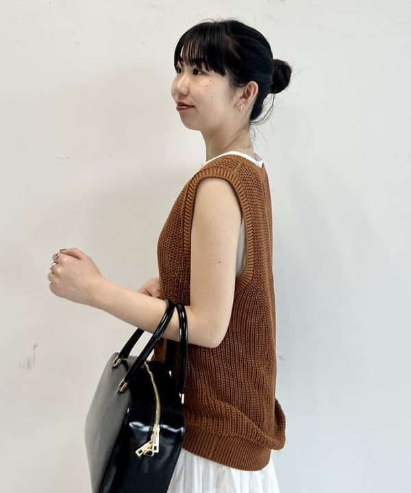 中丸　栞さんの「BEAMS WOMEN｜【別注】MARIHA / ミューズ ソリッド ワンピース」を使ったコーディネート