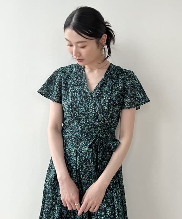 隈元 楓さんの「BEAMS WOMEN｜【別注】MARIHA / マドモアゼル プリント ワンピース」を使ったコーディネート