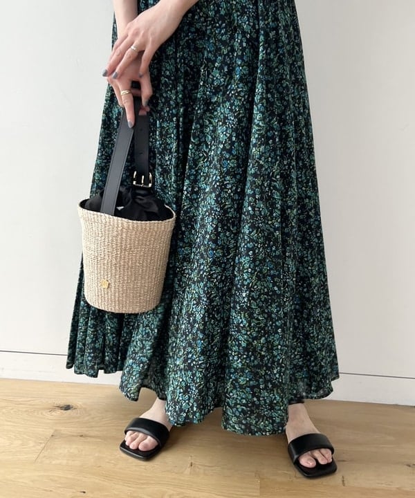 隈元 楓さんの「BEAMS WOMEN｜【別注】MARIHA / マドモアゼル プリント ワンピース」を使ったコーディネート