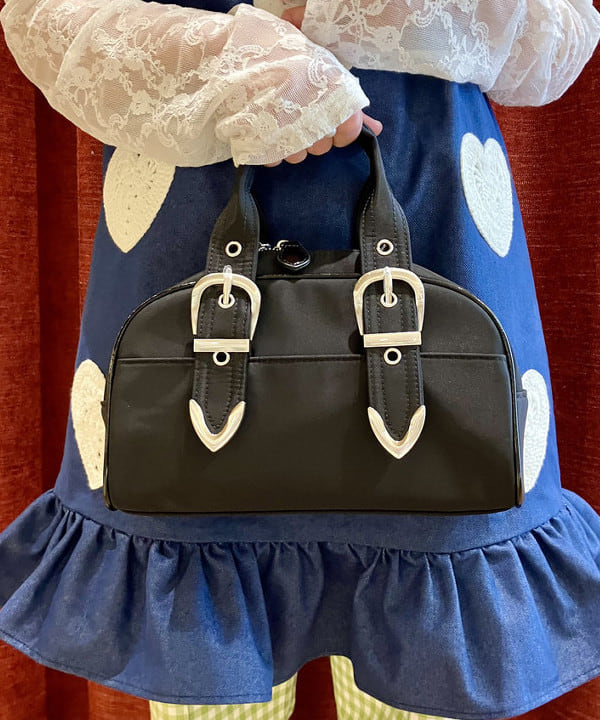 吉田　真実さんの「レース キリカエ ロングスリーブ Tシャツ」を使ったコーディネート