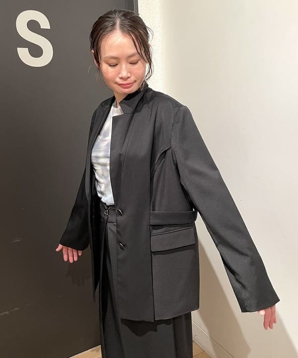鈴木 亜美さんの「BEAMS WOMEN｜RBS / サイド キリカエ ワイド パンツ」を使ったコーディネート