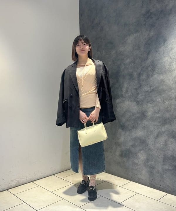仙田 こころさんの「BEAMS WOMEN｜4ボタン ダブル オーバーサイズ ジャケット」を使ったコーディネート
