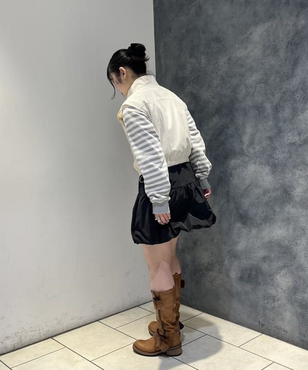 星野 真依さんの「BEAMS WOMEN｜タフタ バルーン ミニ ワンピース」を使ったコーディネート