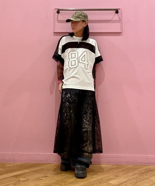 はるひむさんの「BEAMS WOMEN｜メッシュ ナンバーロゴ ビッグ Tシャツ」を使ったコーディネート