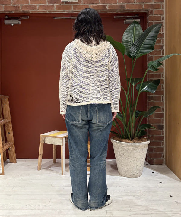 クロサワさんの「BEAMS WOMEN｜ビッグ メッシュ フーディー」を使ったコーディネート