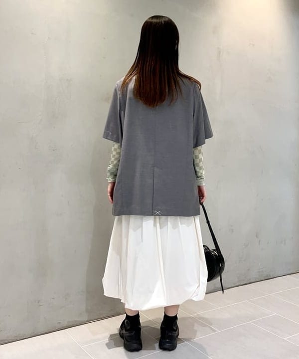 カタヤマ アヤさんの「BEAMS WOMEN｜4ボタン ダブル ハーフスリーブ ジャケット」を使ったコーディネート