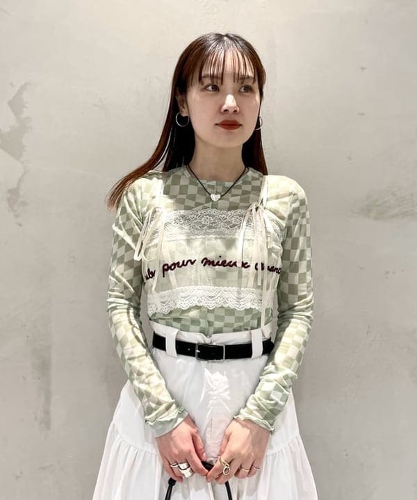 カタヤマ アヤさんの「BEAMS WOMEN｜4ボタン ダブル ハーフスリーブ ジャケット」を使ったコーディネート