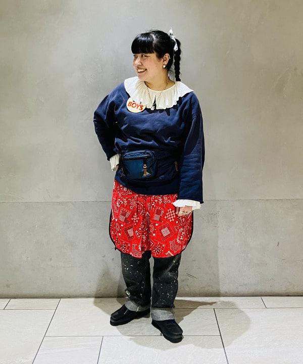 佐藤 歩さんの「BEAMS WOMEN｜GREGORY / 別注 VINTAGE HIP MATE NAVY」を使ったコーディネート