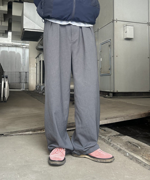 タマイユウトさんの「BEAMS WOMEN｜クレイジー トラックトップ ブルゾン」を使ったコーディネート