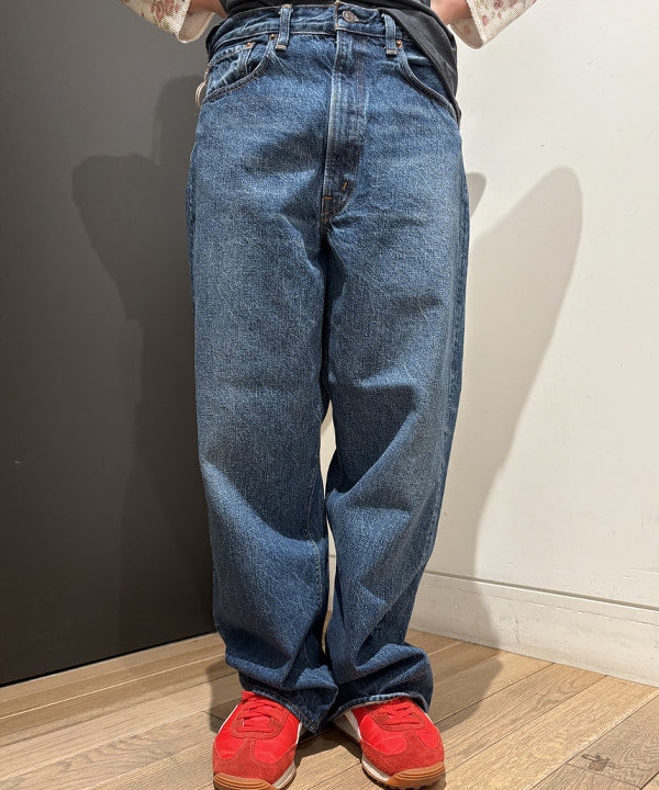 キムさんの「BEAMS WOMEN｜【別注】orSlow / ワイド フィット デニム パンツ」を使ったコーディネート