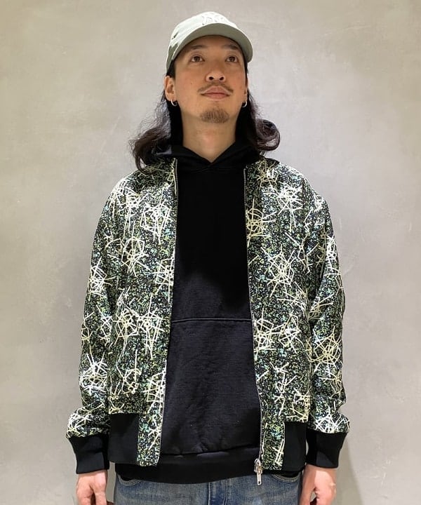 植木 竜也さんの「BEAMS WOMEN｜Sports Blouson Jacquard Mapping Print」を使ったコーディネート