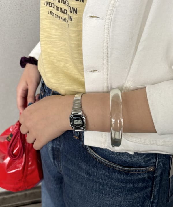 チナツさんの「BEAMS WOMEN｜カットオフ Vネック カーディガン」を使ったコーディネート