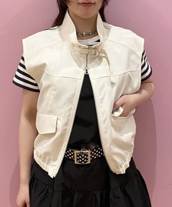 晶さんの「BEAMS WOMEN｜スタンドカラー ベスト」を使ったコーディネート
