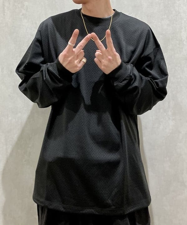 西村 光平さんの「BEAMS WOMEN｜クウォーターレングス デニム ウェビングパンツ」を使ったコーディネート