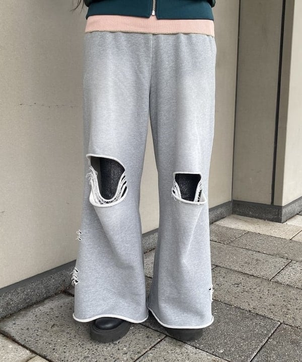 ayaさんの「BEAMS WOMEN｜【別注】LACOSTE / サテンジャケット」を使ったコーディネート