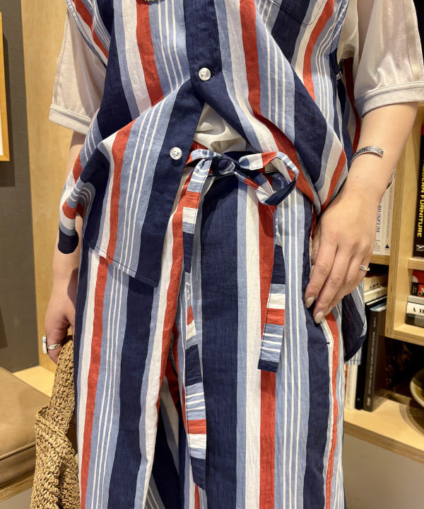 吉野 多恵さんの「BEAMS WOMEN｜ペーパー ショルダーバッグ 25SS」を使ったコーディネート