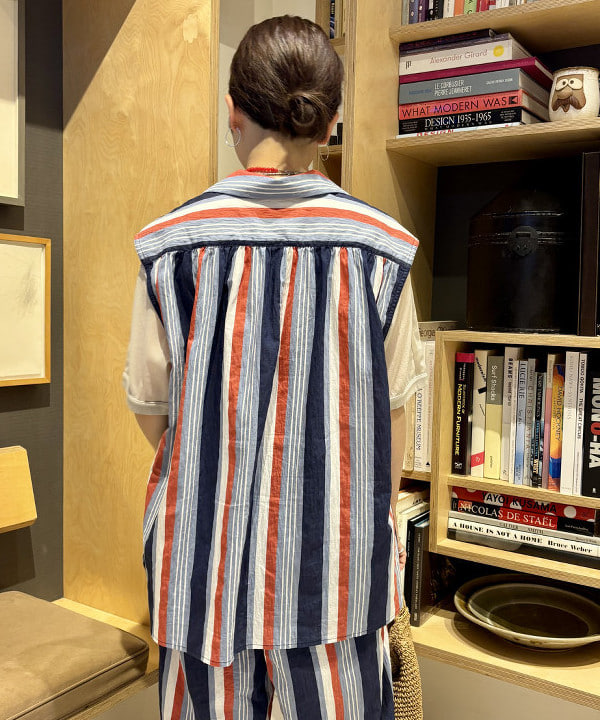 吉野 多恵さんの「BEAMS WOMEN｜ペーパー ショルダーバッグ 25SS」を使ったコーディネート