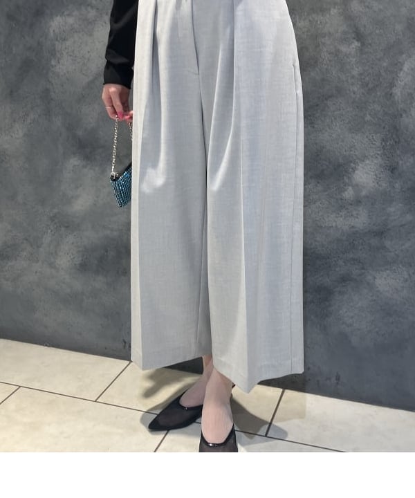 nodokaさんの「BEAMS WOMEN｜オフショルダー プルオーバーニット」を使ったコーディネート