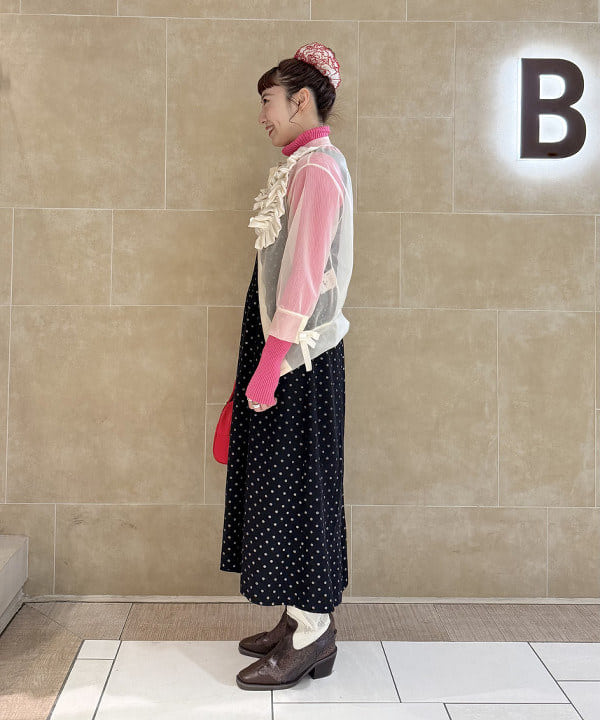 庭野 優紀さんの「BEAMS WOMEN｜ナイロン ボストン バッグ」を使ったコーディネート