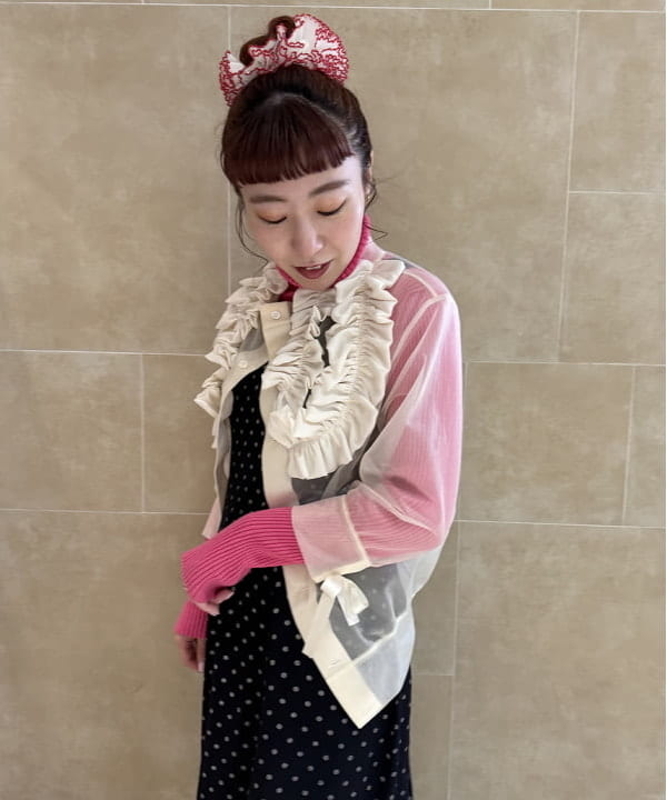 庭野 優紀さんの「BEAMS WOMEN｜ナイロン ボストン バッグ」を使ったコーディネート