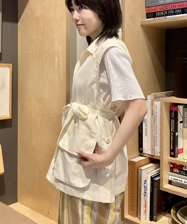 小原 もこさんの「BEAMS WOMEN｜ペーパー ショルダーバッグ 25SS」を使ったコーディネート