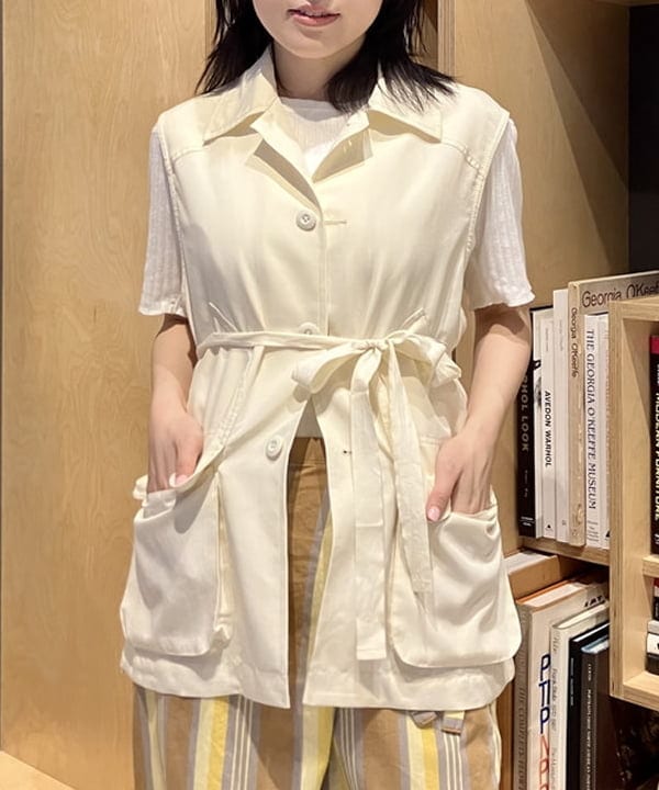 小原 もこさんの「BEAMS WOMEN｜ペーパー ショルダーバッグ 25SS」を使ったコーディネート