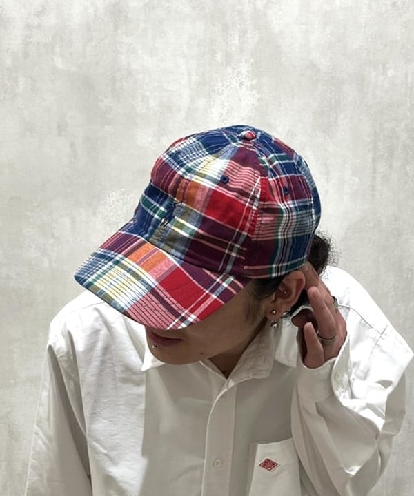 菊田 悠さんの「BEAMS WOMEN｜【別注】DANTON / COOLMAX（R） オックスフォード シャツ」を使ったコーディネート