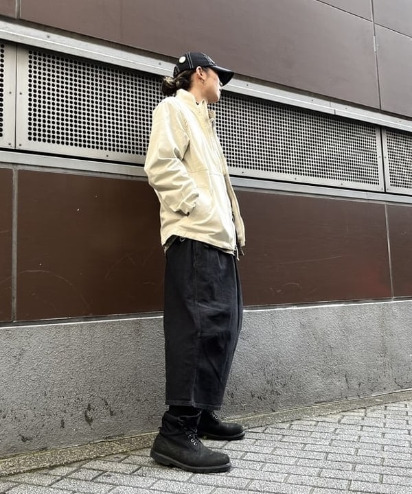 菊田 悠さんの「BEAMS WOMEN｜クウォーターレングス デニム ウェビングパンツ」を使ったコーディネート