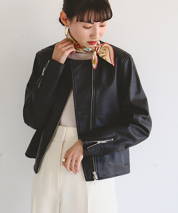 shibataさんの「BEAMS WOMEN｜マット シープスキン ノーカラー ライダース ブルゾン」を使ったコーディネート