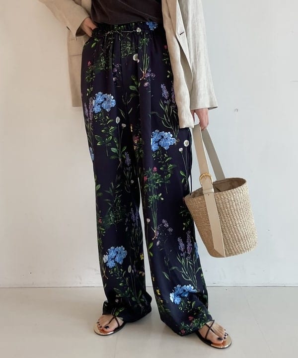 SAKAIさんの「BEAMS WOMEN｜ダブルブレスト リネン ジャケット」を使ったコーディネート