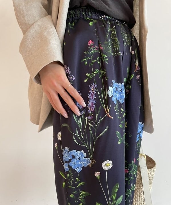 SAKAIさんの「BEAMS WOMEN｜ダブルブレスト リネン ジャケット」を使ったコーディネート